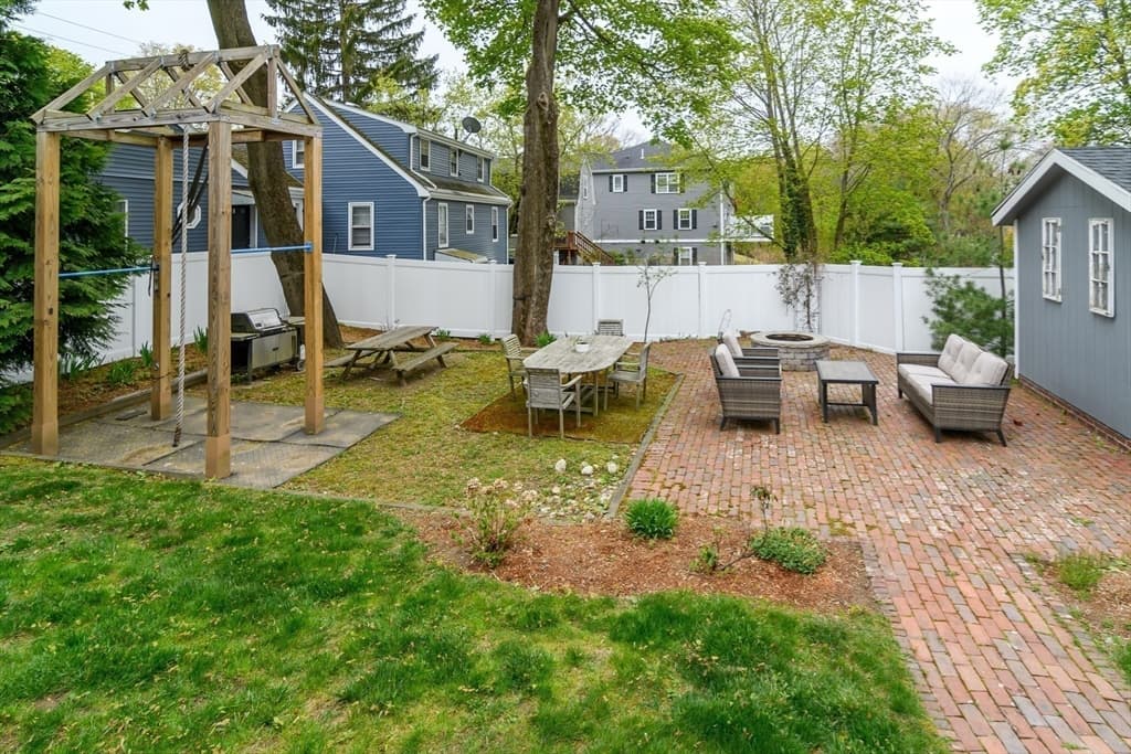 Casa em Natick — foto 5