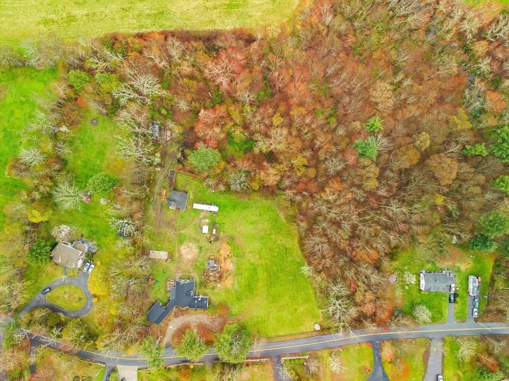 Casa em Raynham — foto 4