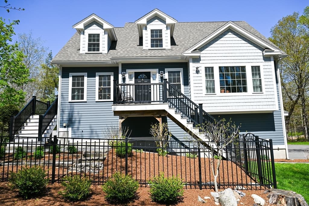 Condomínio em Medfield
