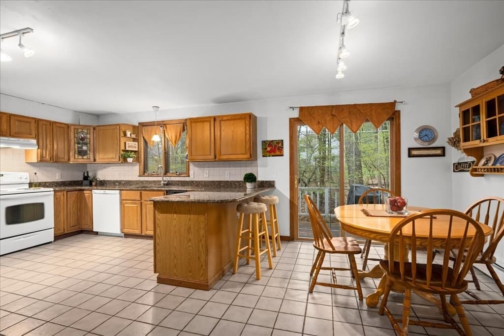 Casa em Hopkinton — foto 2