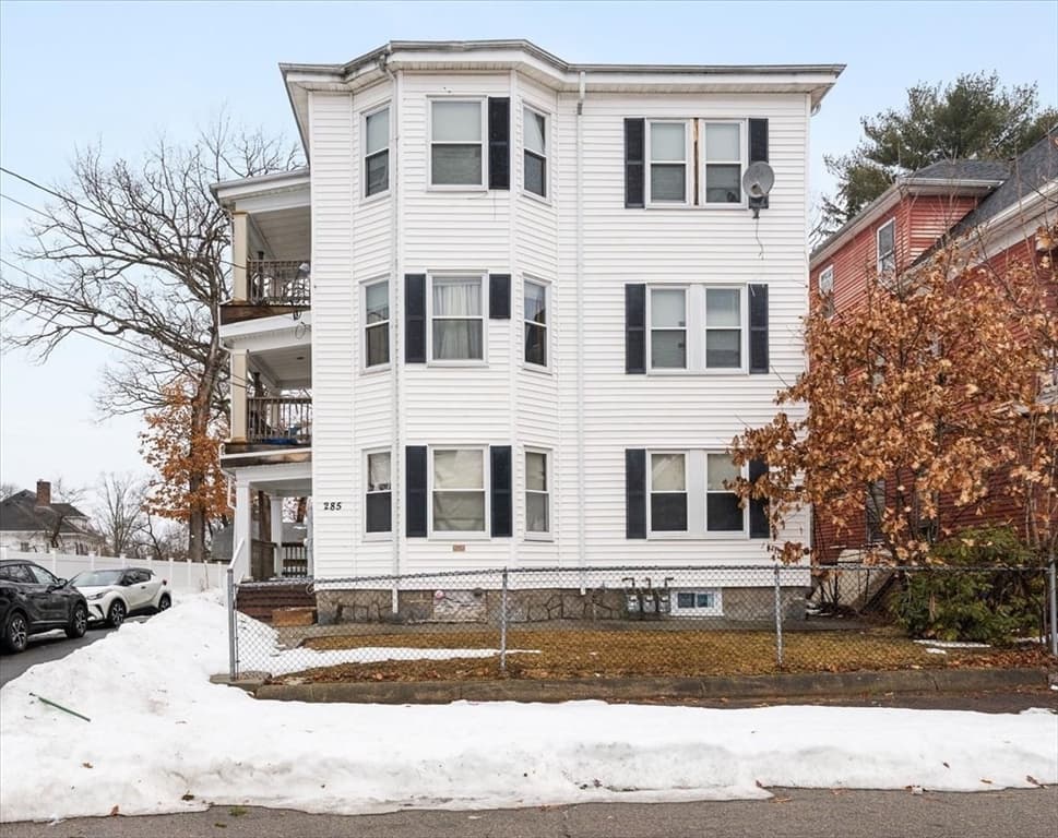Multi-família em Brockton