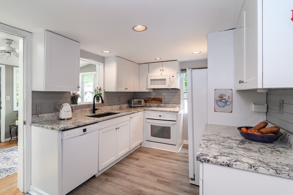Casa em Natick — foto 6