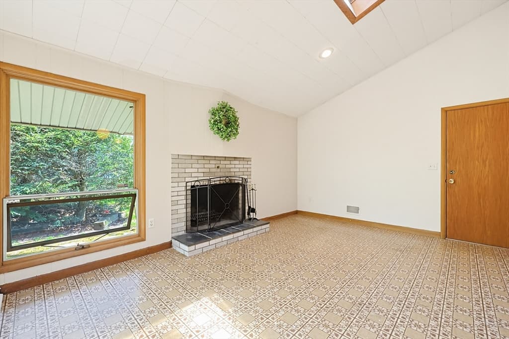 Casa em Attleboro — foto 6