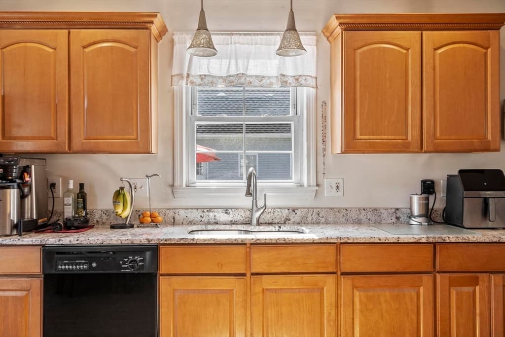 Casa em Peabody — foto 8