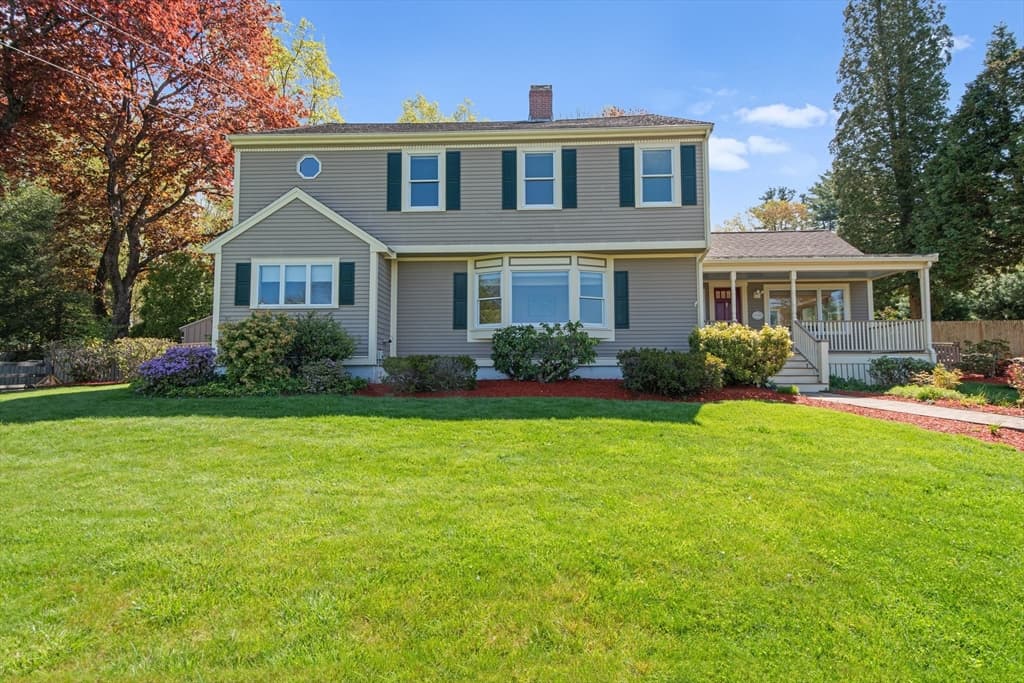 Casa em Southborough