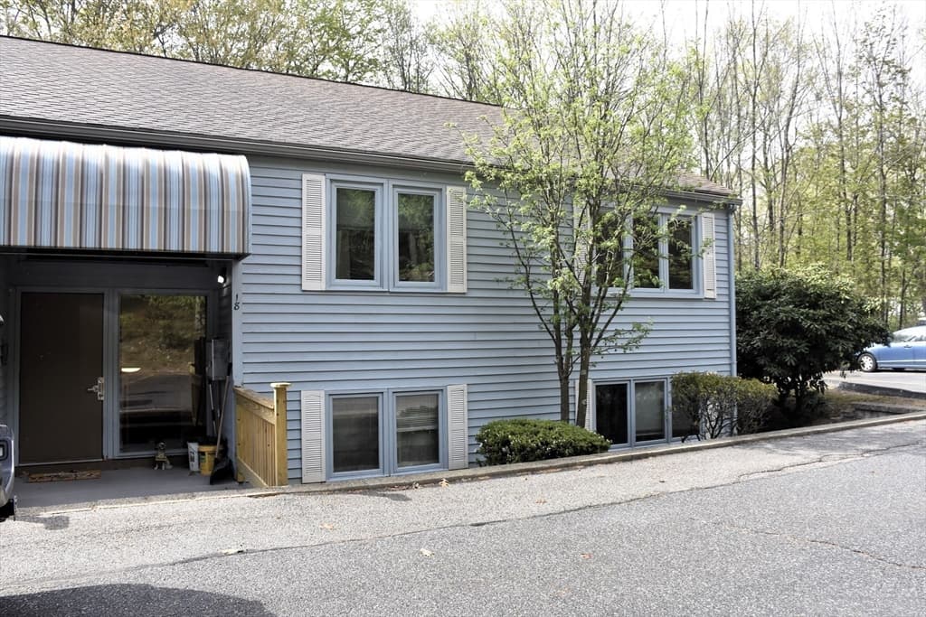 Condomínio em Southbridge