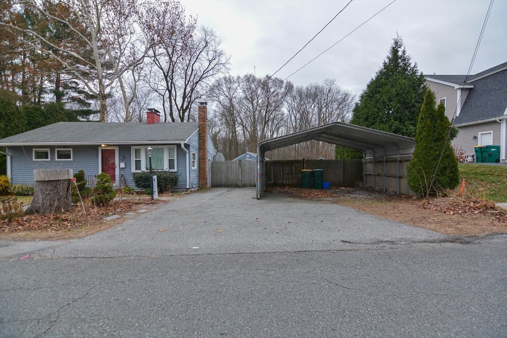 Casa em Woburn — foto 2