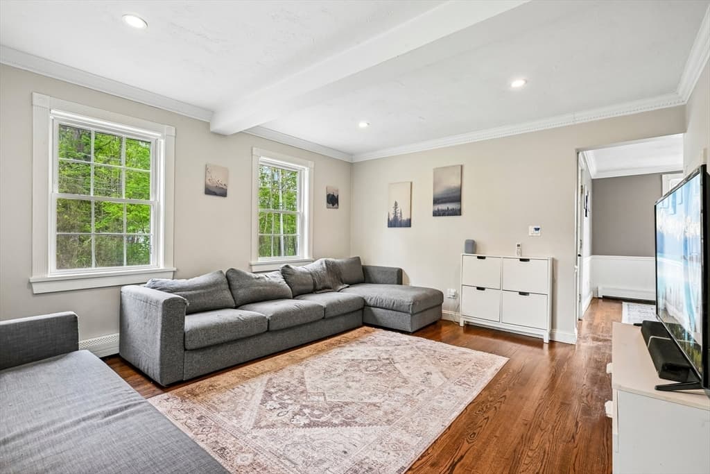 Casa em Southborough — foto 6