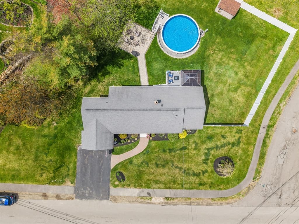 Casa em Peabody — foto 2