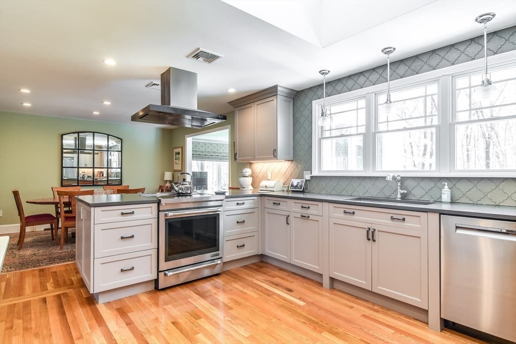 Casa em Natick — foto 8