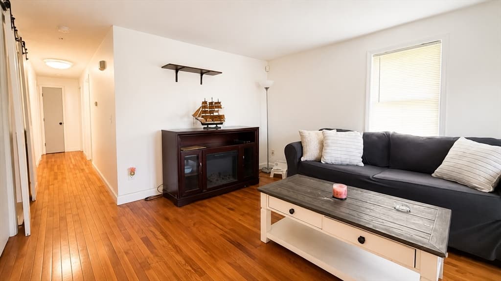 Casa em New Bedford — foto 4