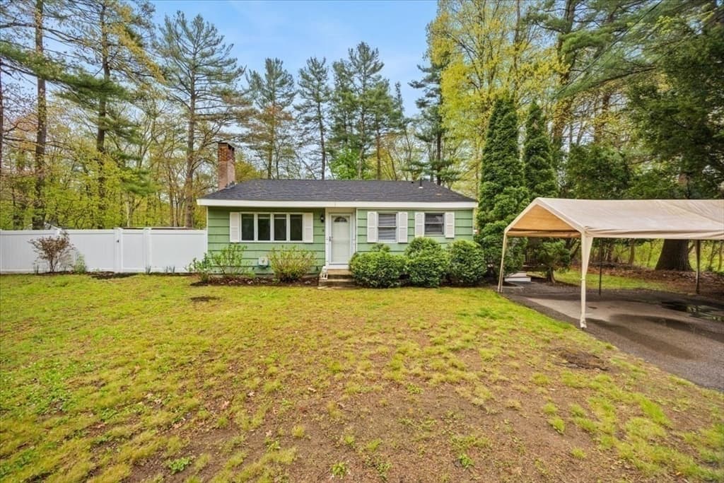 Casa em Foxboro — foto 2