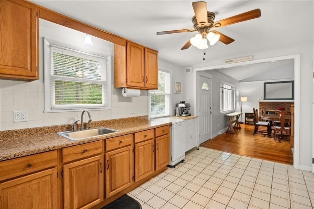 Casa em Foxboro — foto 8