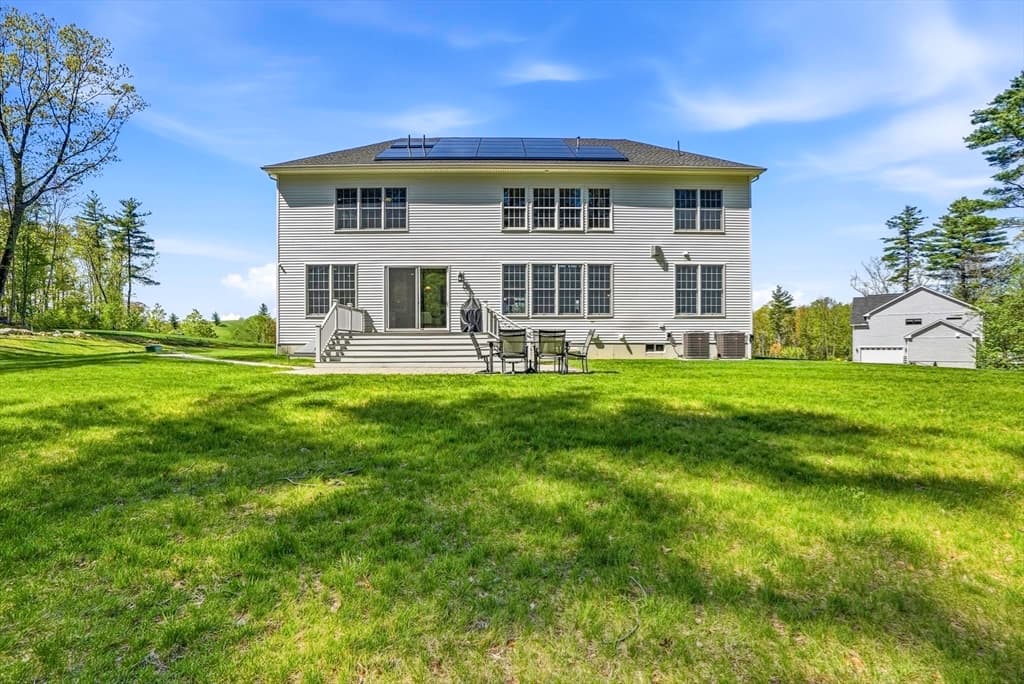 Casa em Hopkinton — foto 4