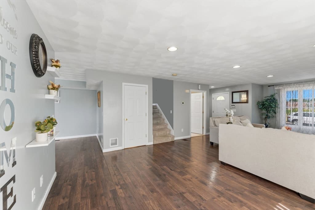 Casa em Cranston — foto 7