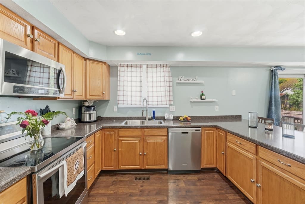 Casa em Cranston — foto 9