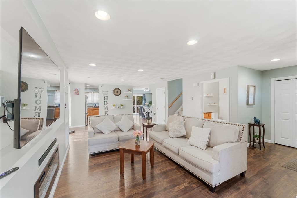 Casa em Cranston — foto 4