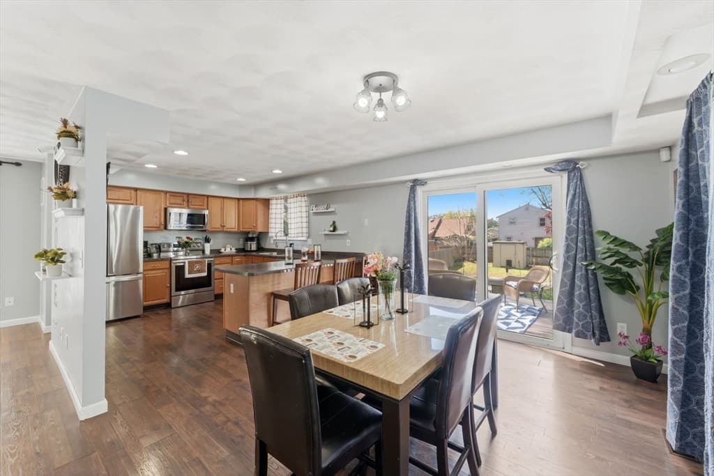 Casa em Cranston — foto 8
