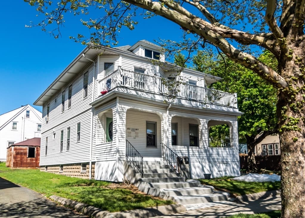 Multi-família em Watertown