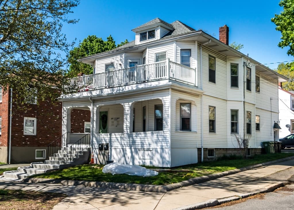 Multi-família em Watertown — foto 5