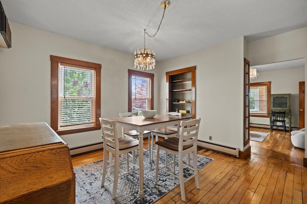 Casa em Woburn — foto 9