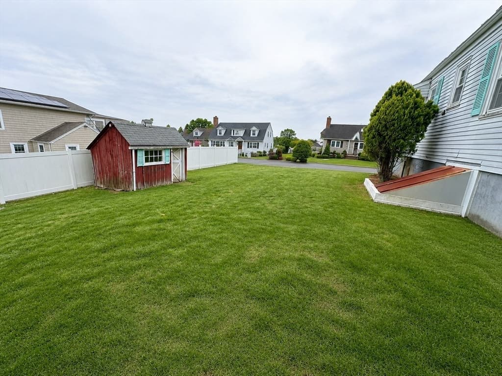 Casa em Stoneham — foto 3