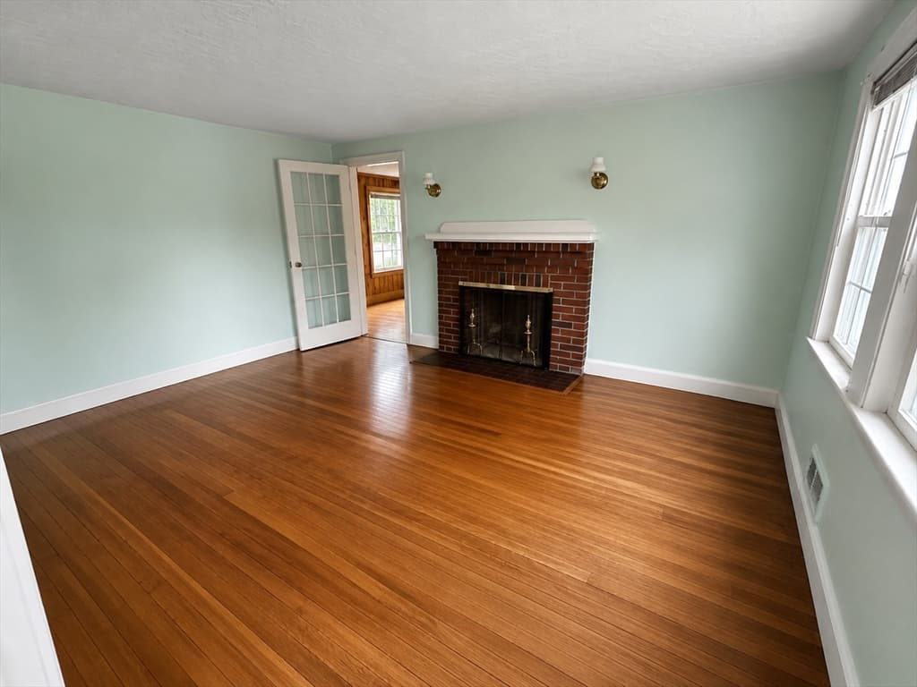Casa em Stoneham — foto 4