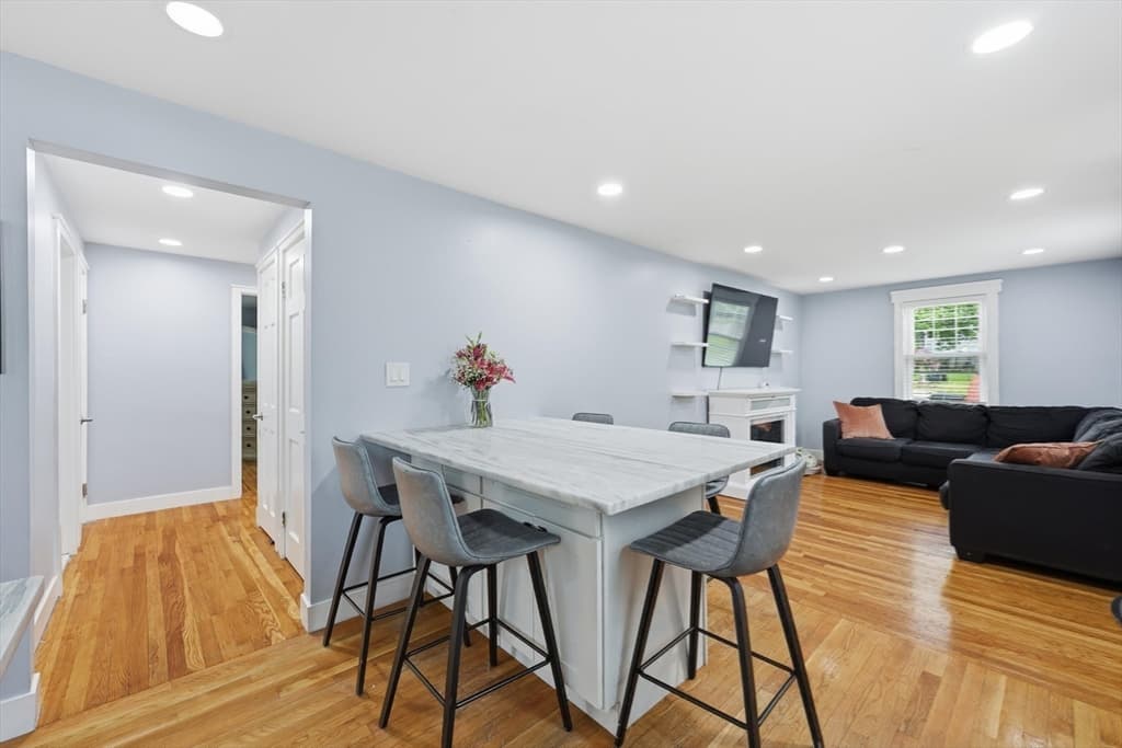 Casa em Stoughton — foto 5