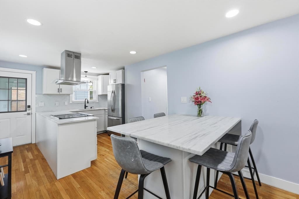 Casa em Stoughton — foto 4