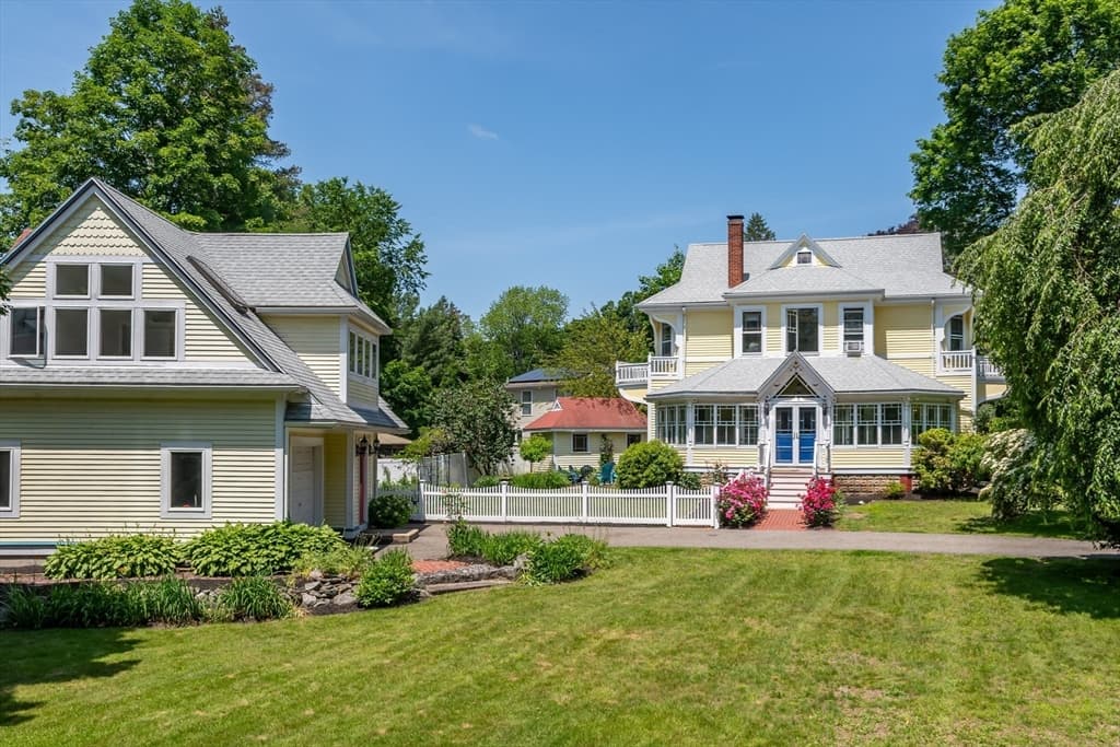 Casa em Natick — foto 2