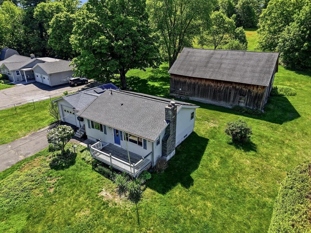 Casa em Belchertown — foto 3