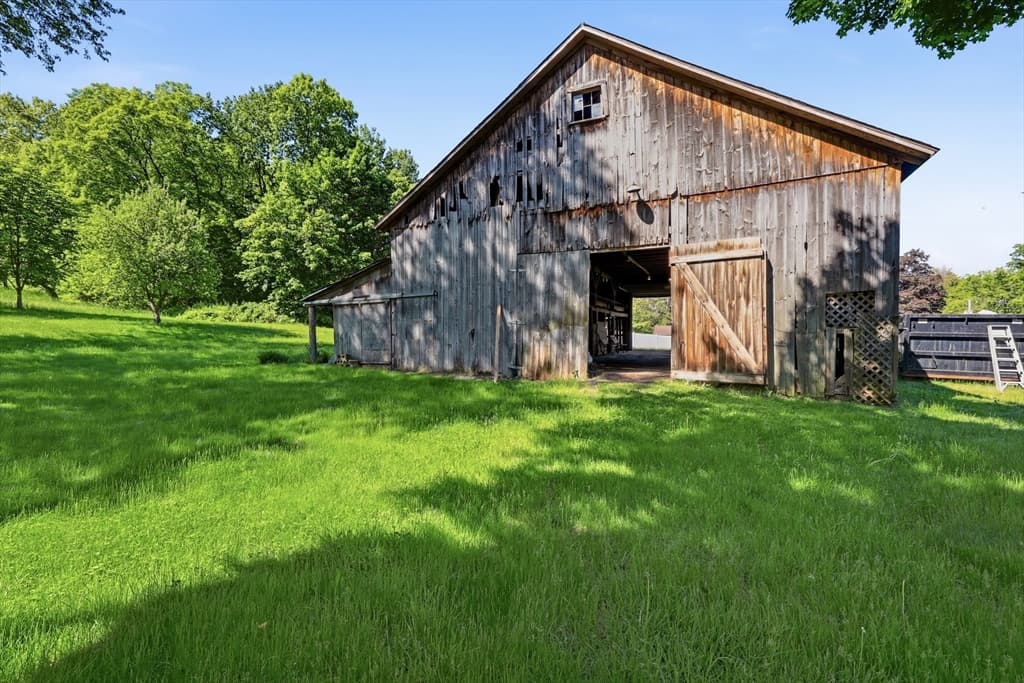 Casa em Belchertown — foto 9