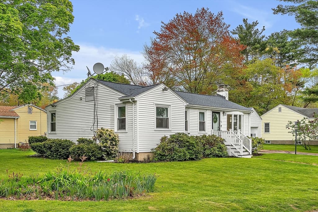 Casa em Framingham — foto 2