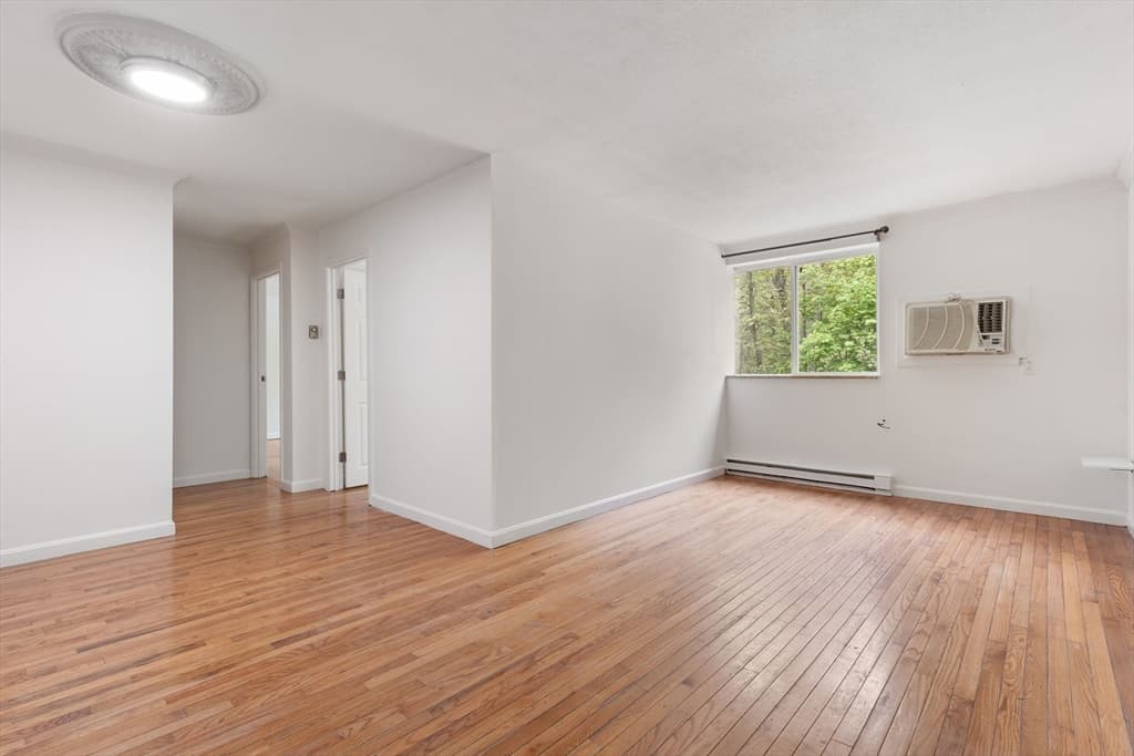 Condomínio em Framingham