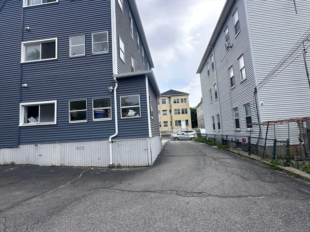 Multi-família em Worcester — foto 3