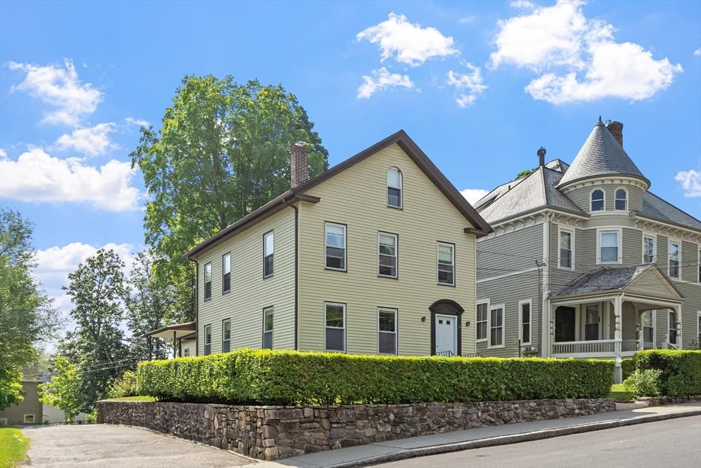 Multi-família em Southbridge