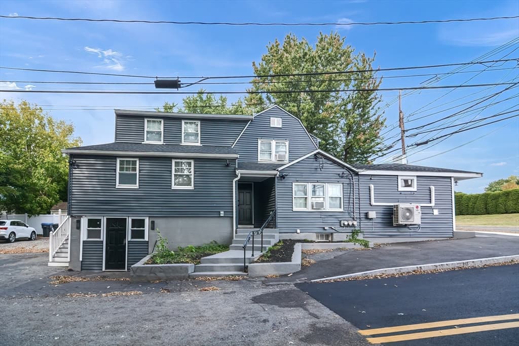 Multi-família em Natick — foto 2