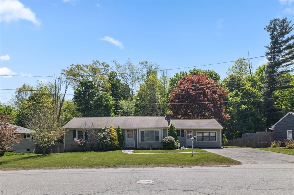 Casa em West Boylston — foto 3