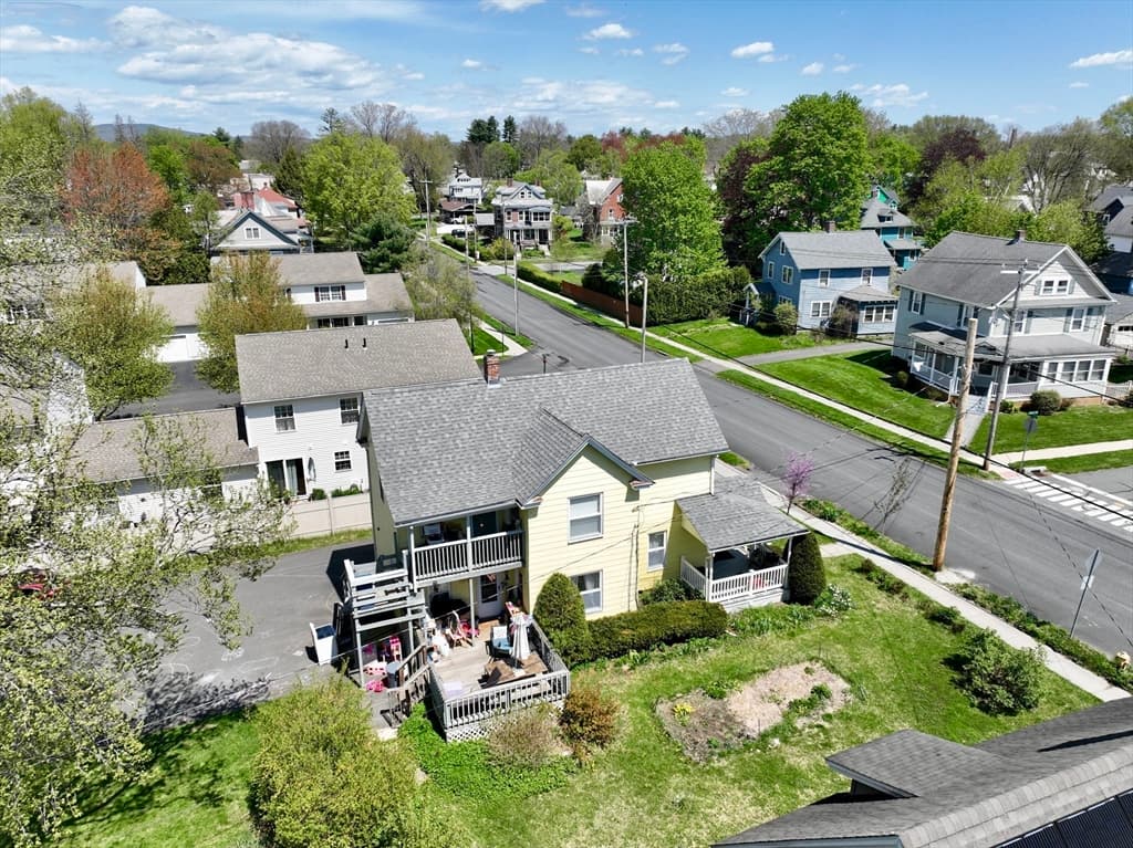 Multi-família em Greenfield — foto 5