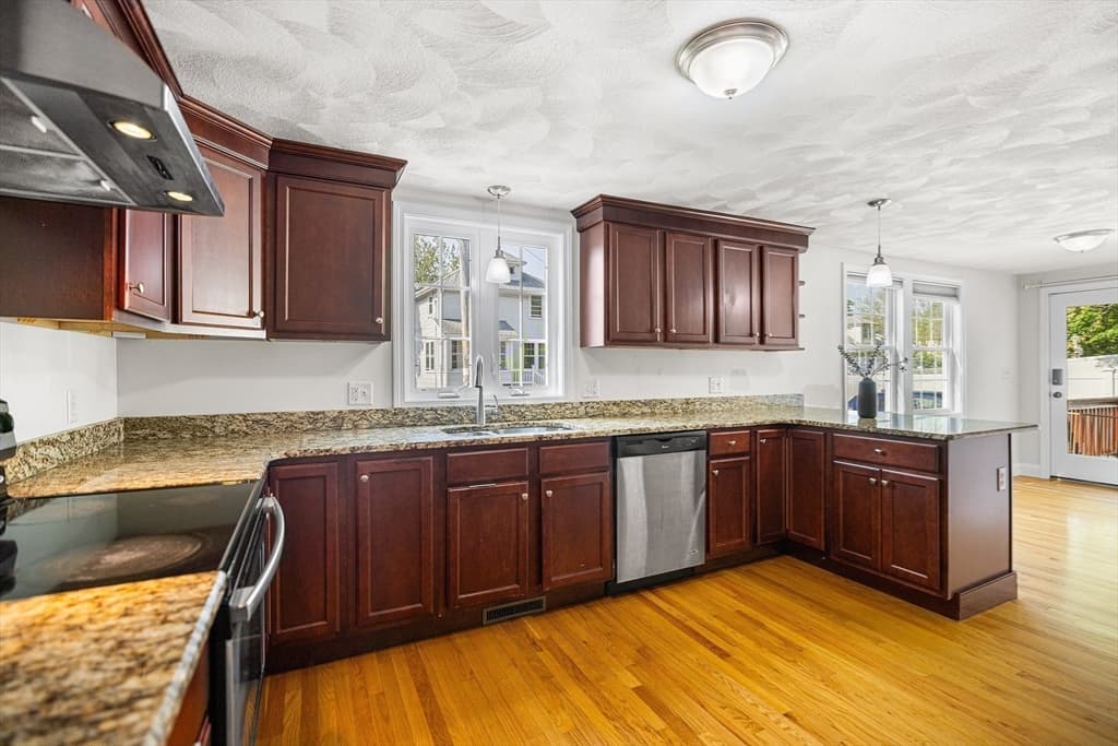 Casa em Billerica — foto 6