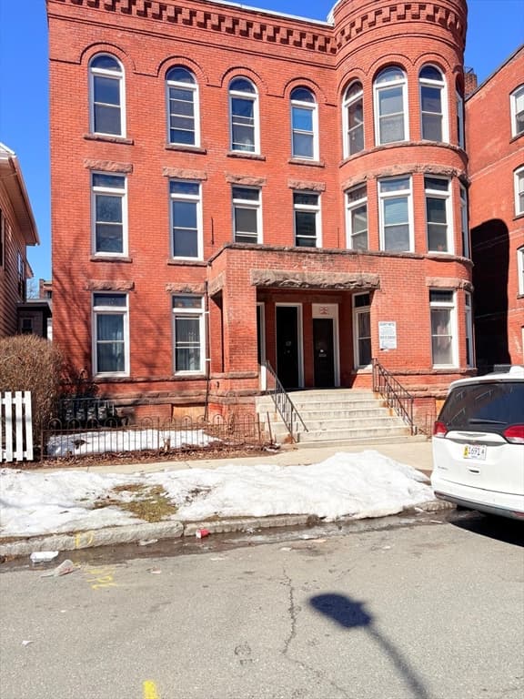 Multi-família em Holyoke