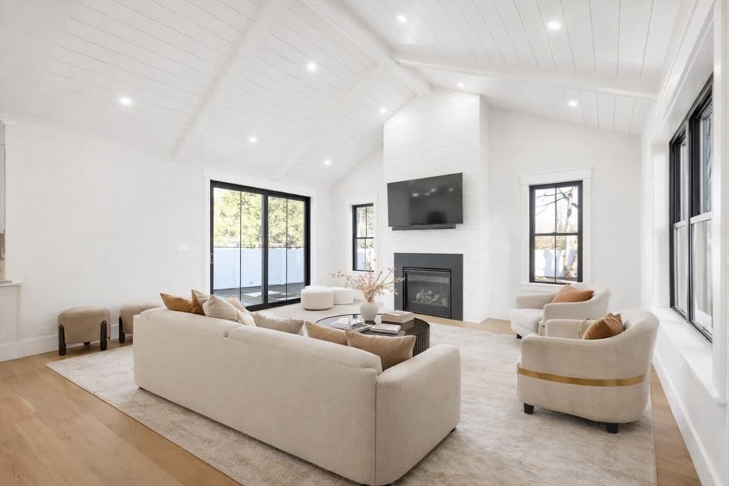 Casa em Natick — foto 3