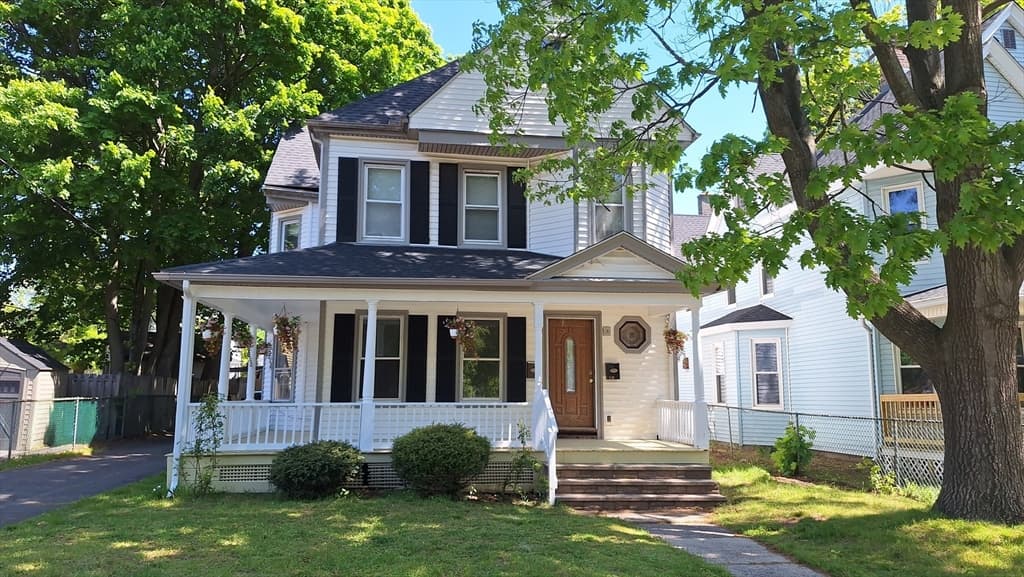 Multi-família em Holyoke