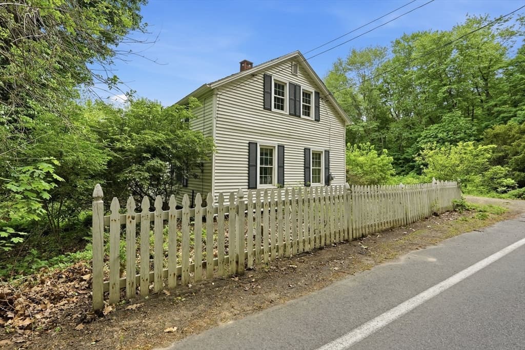Casa em South Hadley — foto 3