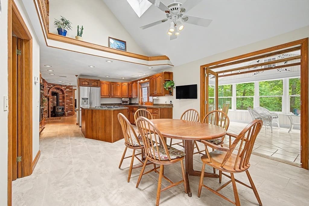 Casa em Hopkinton — foto 3