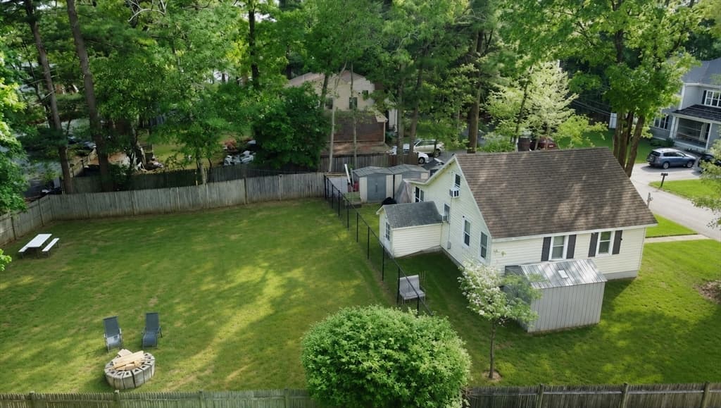 Casa em Natick — foto 9
