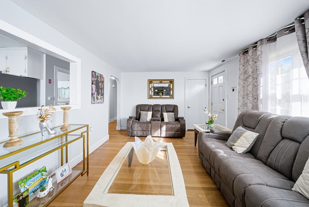 Casa em Methuen — foto 8