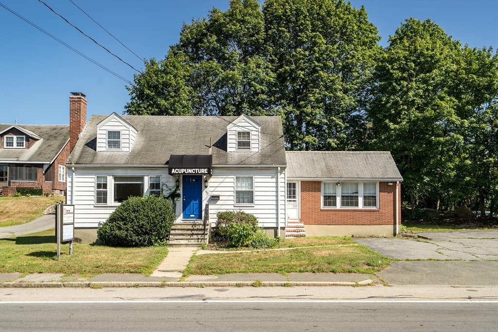 Casa em Woburn