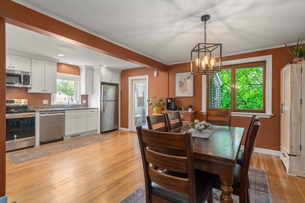 Casa em Woburn — foto 5