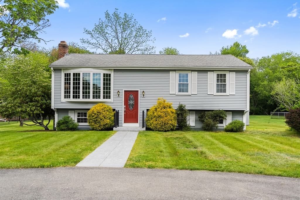Casa em Raynham — foto 2